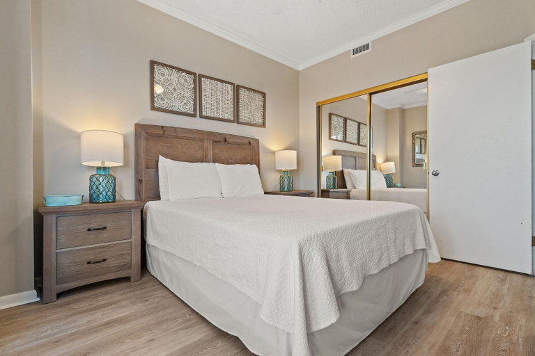Bedroom 2, Seachase 905w, Baldwin