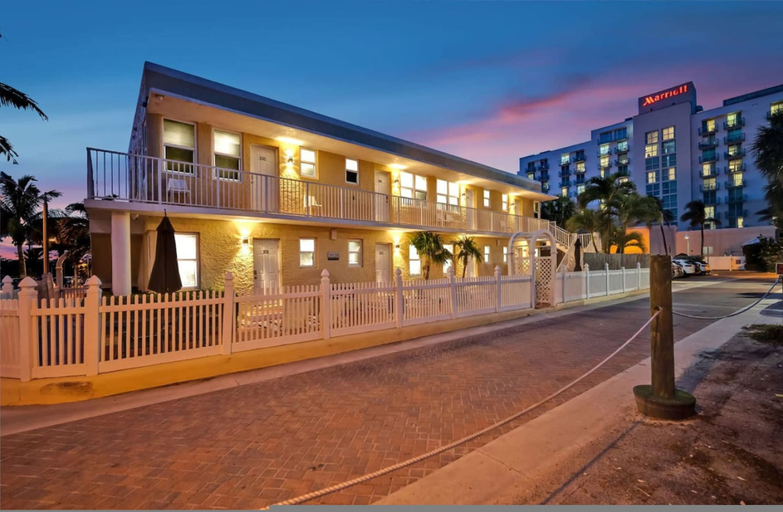 Room 5, Ultimate Beach Getaway, Broward