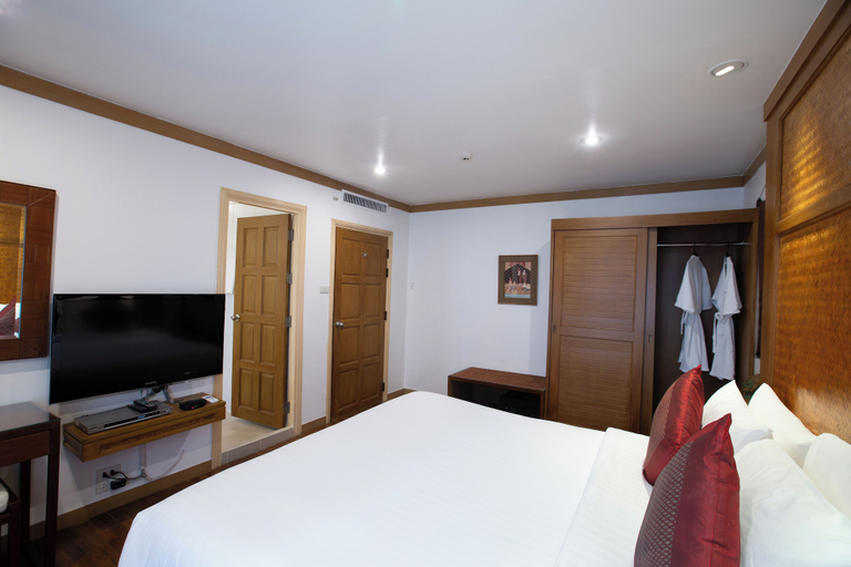 Bedroom 6