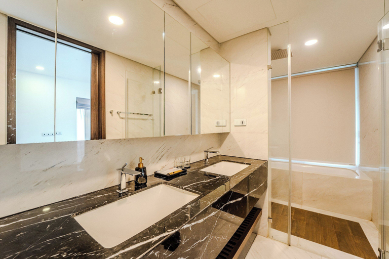 Bathroom 4
