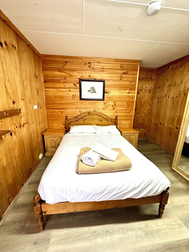 Bedroom 15