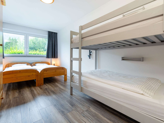 Bedroom 2, Child Friendly Apartment in Zell am See near Lake, Zell am See