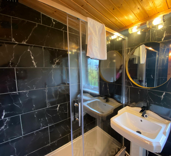 Others 3, Kaoglen Warren - Pet friendly - Hot Tub - Cairngorms, Perthshire and Kinross