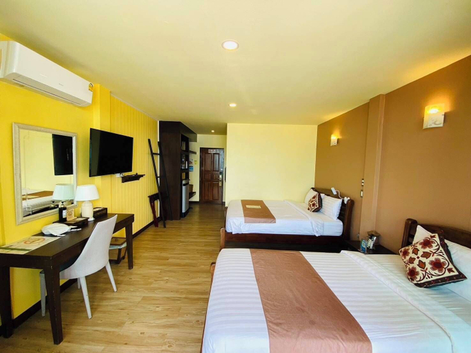 Bedroom 13