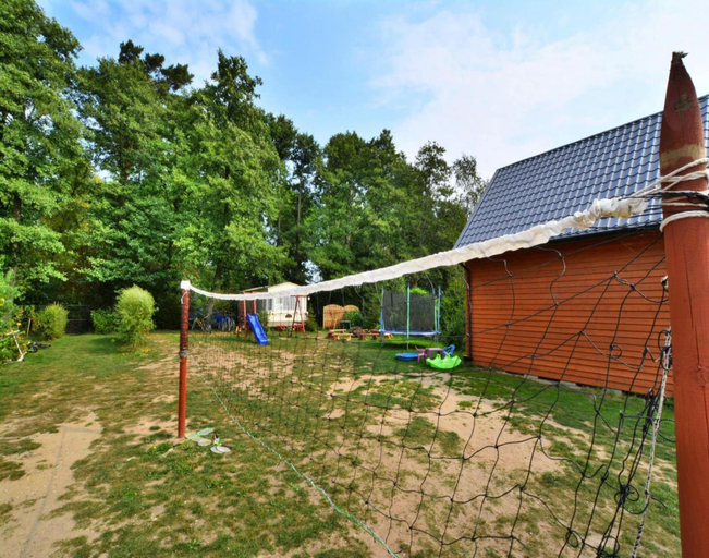 Garden 4, Two-story Holiday Home in a Quiet Area, Sławno