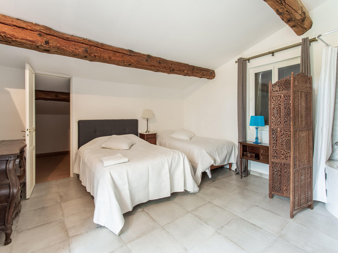 Room 4, Cozy Holiday Home in Occitanie, Hérault