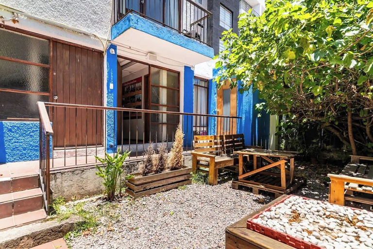 Exterior & Views, Blue house la floresta, Quito