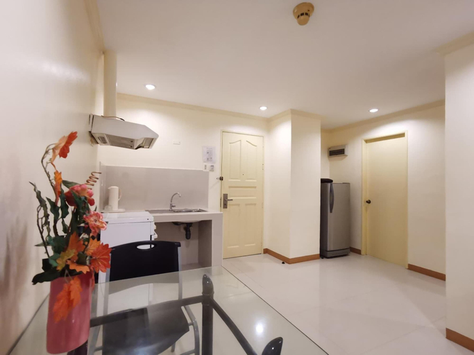 Dining Room 6