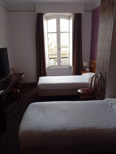 Bedroom 3, The Originals Boutique, Grand Hôtel St Pierre, Cantal