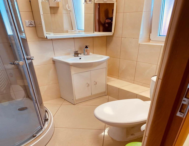 Bathroom 5, Holiday Home by Szczecin Lagoon and Forest, Police