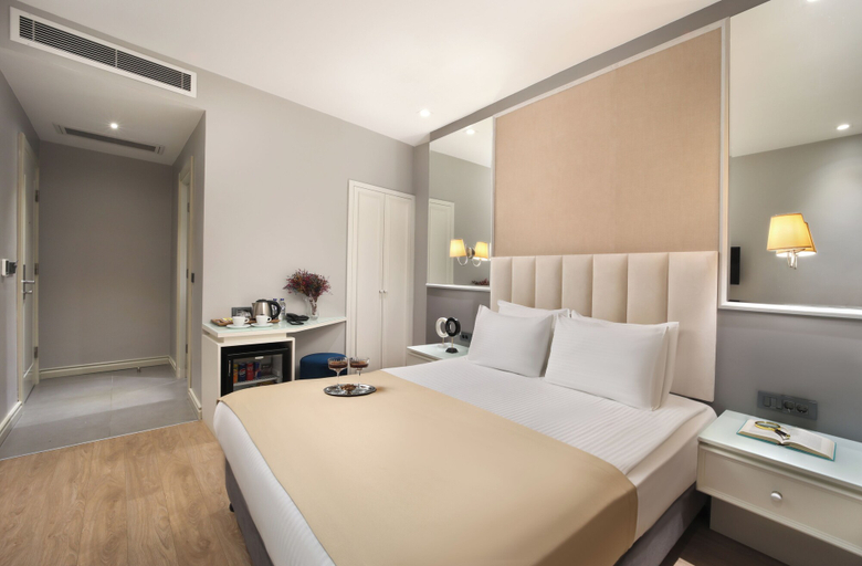 Bedroom 4, Ess Hotel, Beyoğlu
