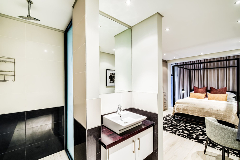 Bedroom 3, Luxurious Villa w Sea City Views Splendor Views, City of Cape Town