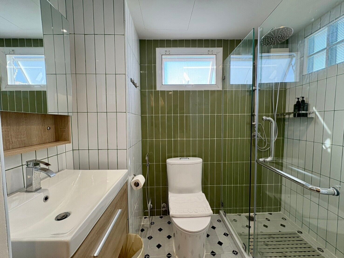 Bathroom 3