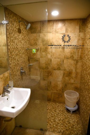 Bathroom, Rajhans Belliza Luxurious Homes, Surat
