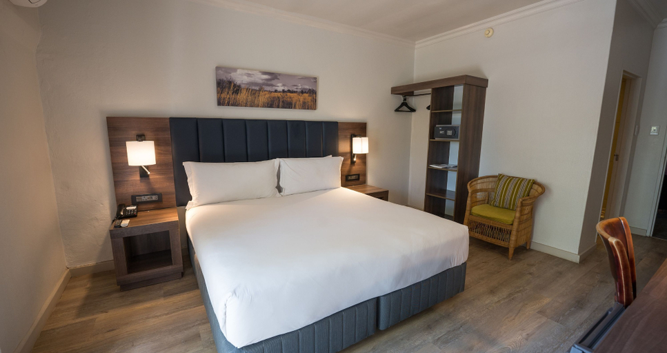 Bedroom 4, ANEW Hotel Hluhluwe, Umkhanyakude