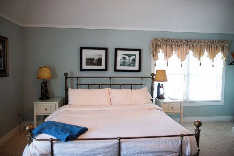 Bedroom 3, The Park Street Inn, Antrim