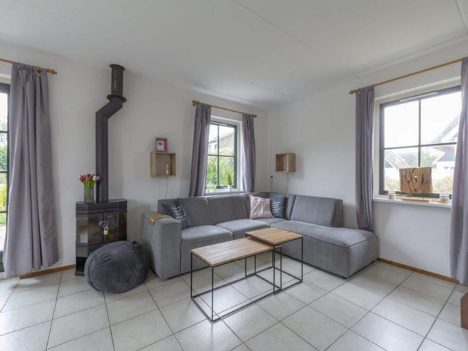 Living room 4, Stylish and Modern Furnished Holiday Villa, Zijpe