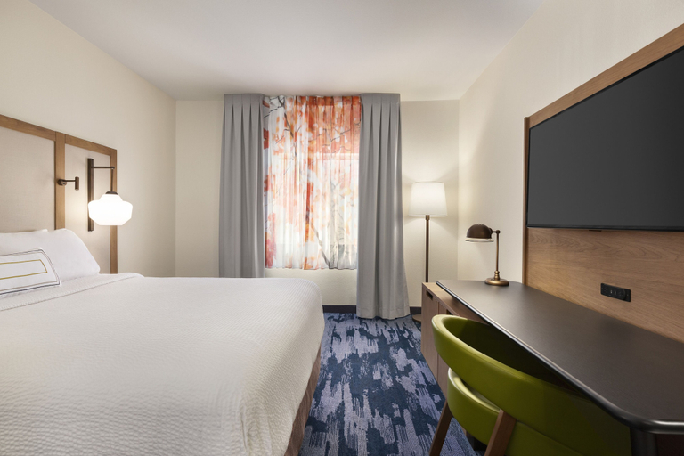 Bedroom 4, Fairfield Inn by Marriott Tracy, San Joaquin