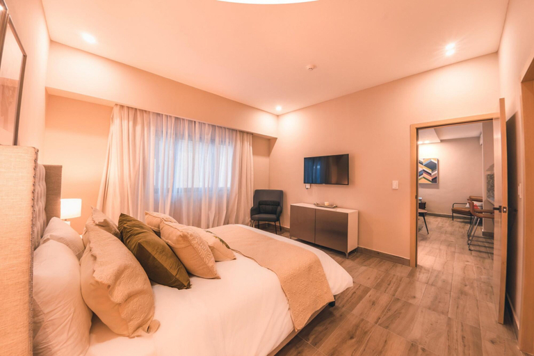 Room 5, Flat in Piantini With Breakfast Included 203, Distrito Nacional