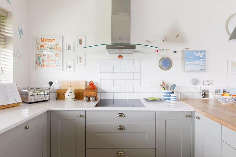 Others 5, Pretty Coastal Home in Bosham Close to Water, West Sussex