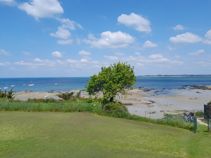 Garden, Duplex With sea View - Formerly TUI, Loire-Atlantique