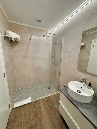 Bathroom 3, D'Felicidade, Caldas da Rainha