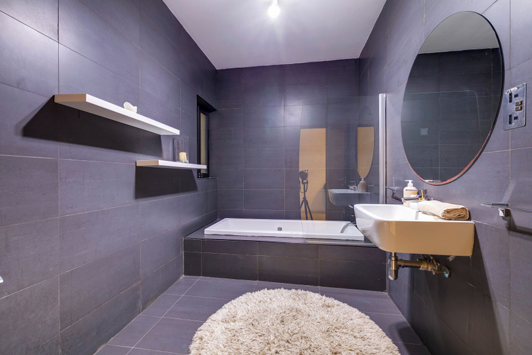 Bathroom 3, Modern 2BR Sliema Apartment