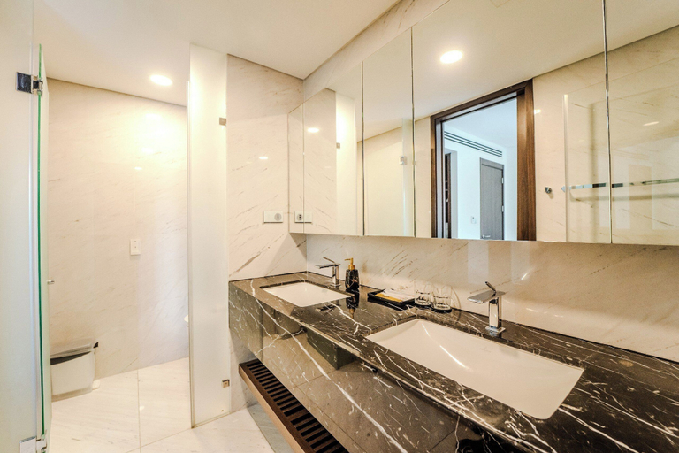 Bathroom 5