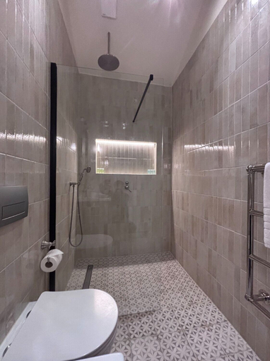 Bathroom 4, The Stables at Minstrel Court, Cambridgeshire