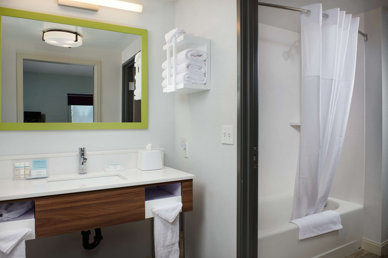 Bathroom 12