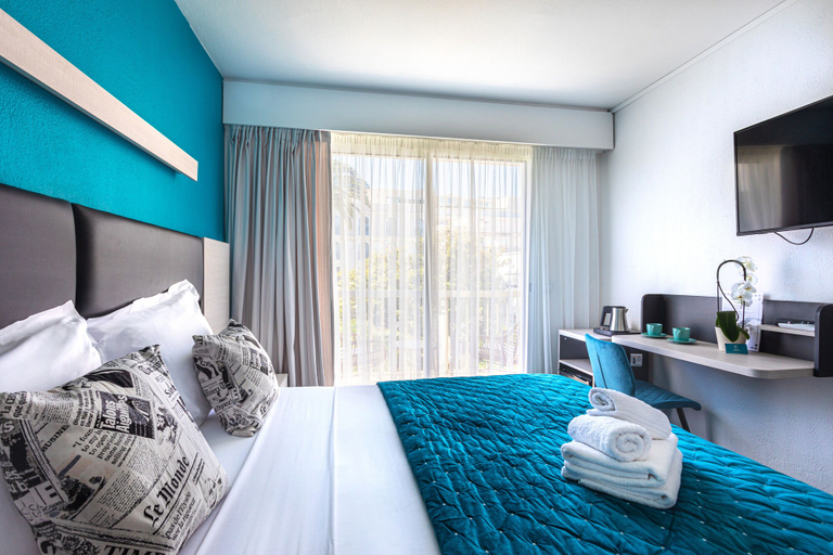 Bedroom 3, Hotel Jardin Croisette, Alpes-Maritimes