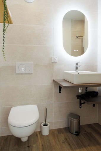 Bathroom 5, Appart'hôtel Le Corot - Accès Autonome, Haute-Vienne