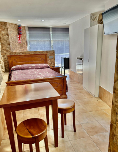 Others 3, A Casa de Santos, Pontevedra
