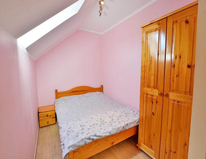 Bedroom 2, Holiday Apartment, 3 Bedrooms, Garden, Slowino, Sławno