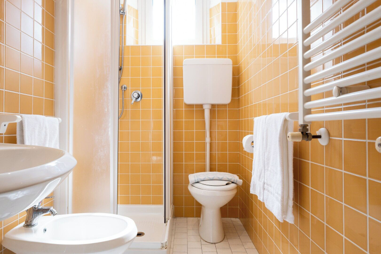 Bathroom 4, Hotel City, Rimini