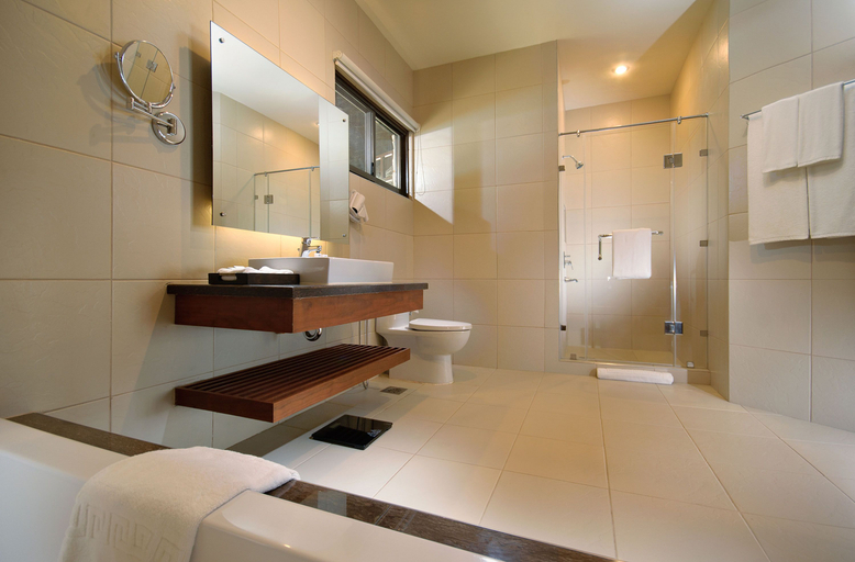 Bathroom 2, Oceanica Resort Panglao, Panglao