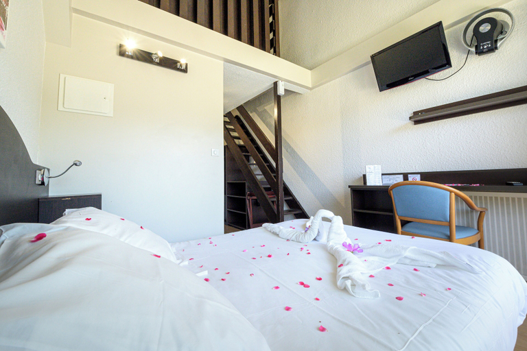 Bedroom 4, Village Club Le Saint Ignace, Pyrénées-Atlantiques