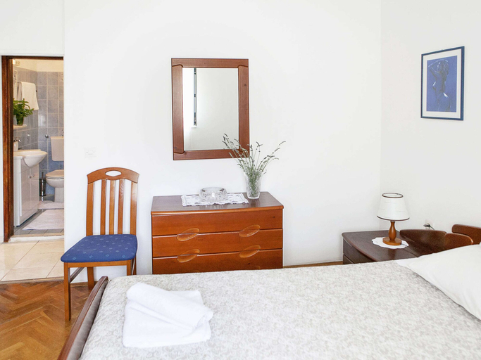 Bedroom 3, Countryside Getaway near River & Sea, Omiš