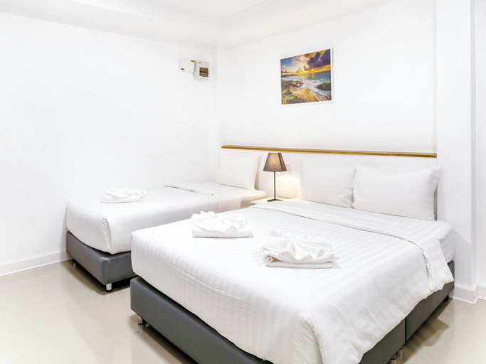 Bedroom 4, Grand Sattahip Hotel, Sattahip