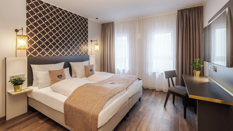 Bedroom 4, Holiday Inn - the niu, Mesh Stuttgart Messe, Stuttgart