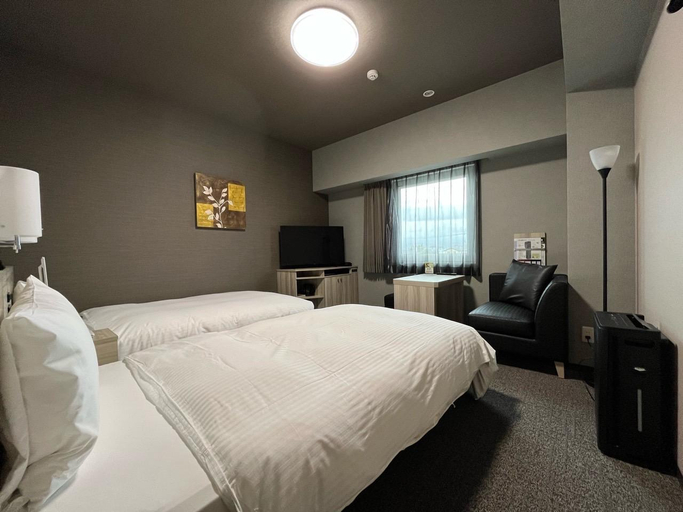 Bedroom 8