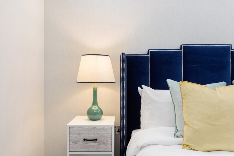 Bedroom 2, 3-bed Deluxe Apt 309, London