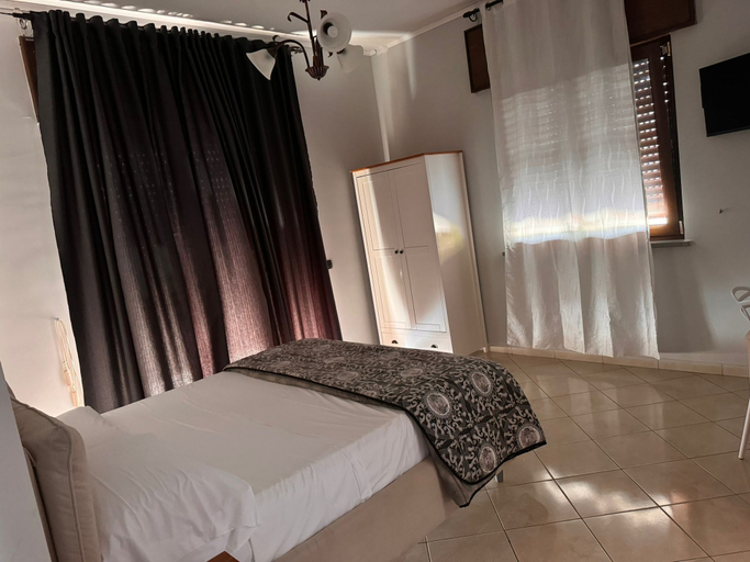 Bedroom 4, Hotel Vistamare, Napoli