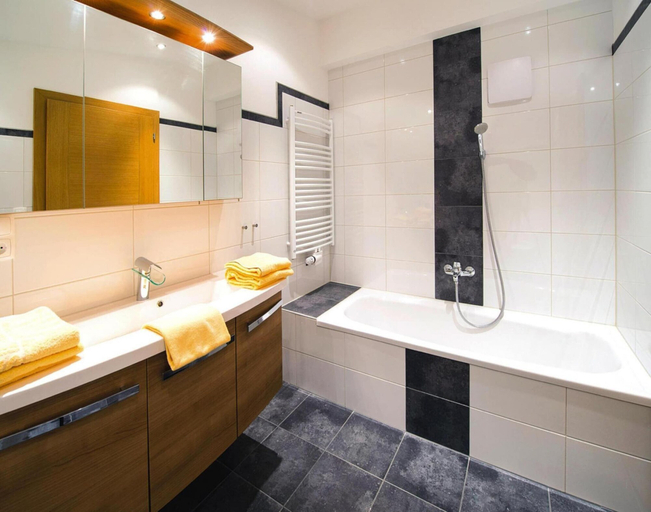 Bathroom 3, Apartment in Kitzbuhel Alps With Wellness Area, Kufstein