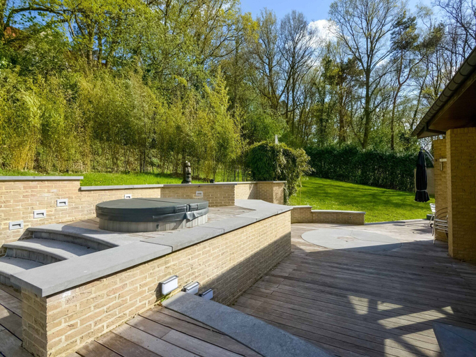 Spa treatment 5, Picturesque Villa With Swimming Pool, Brabant Wallon
