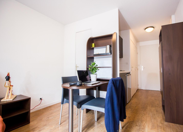 Dining Room 4
