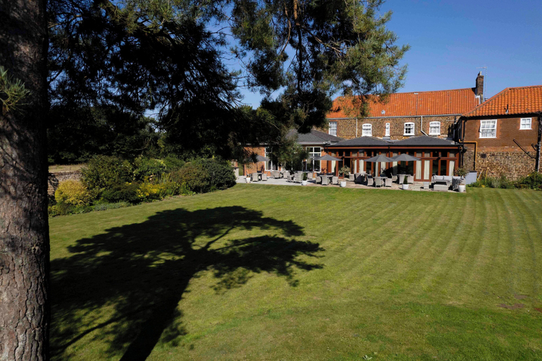 Exterior & Views 2, Knights Hill Hotel & Spa, Cambridgeshire