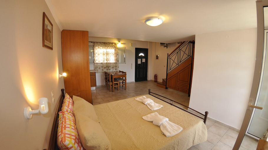 Bedroom 3, Anna Studios, Ionian Islands