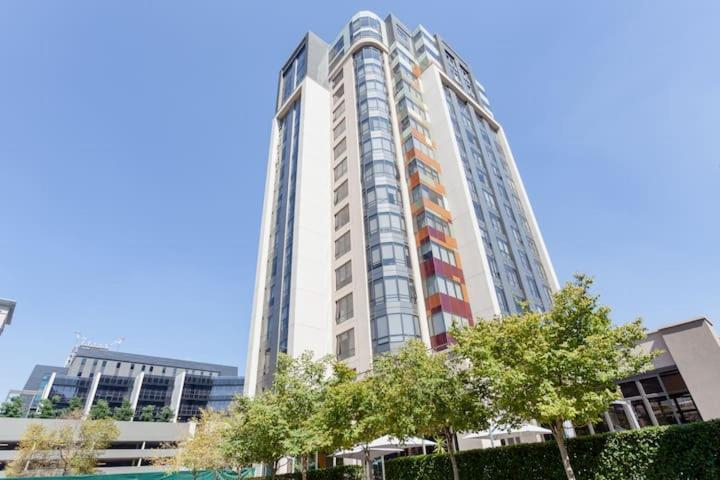 Others 5, Sandton Skye Suite, City of Johannesburg