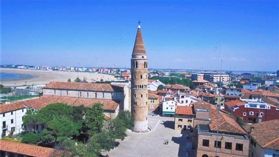 Others 4, Nice Villa in Caorle With Balcony, Venezia